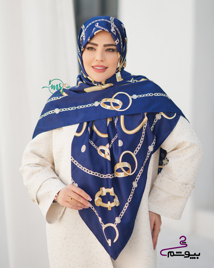 روسری ابریشم ژاکارد طرح زنجیری رنگ سرمه ای
